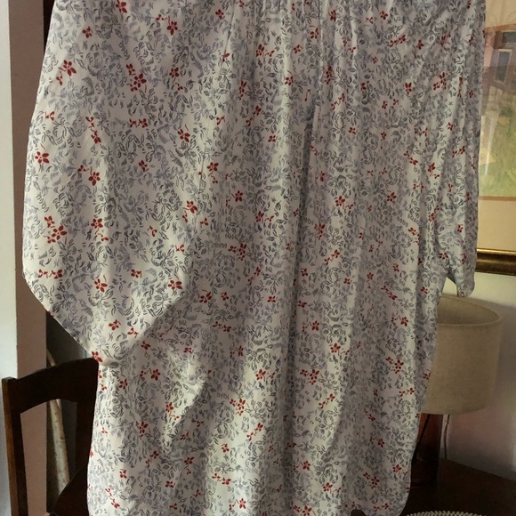 Women’s blouse - Picture 2 of 4